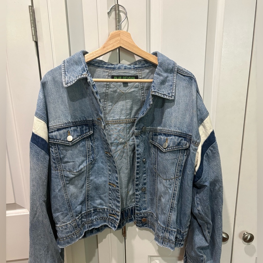 Denim Jacket With Star Patchwork - image 2